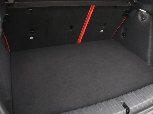 BMW 1 Serie 116d High Executive | Sport Line | Leder | Stoelverwarming | Carplay | Sportstoelen | Navigatie |... ActivLease financial lease