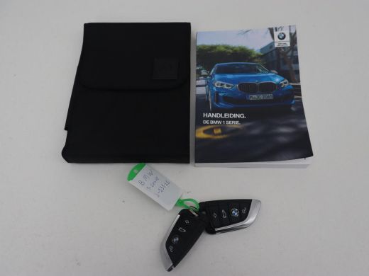 BMW 1 Serie 116d High Executive | Sport Line | Leder | Stoelverwarming | Carplay | Sportstoelen | Navigatie |... ActivLease financial lease