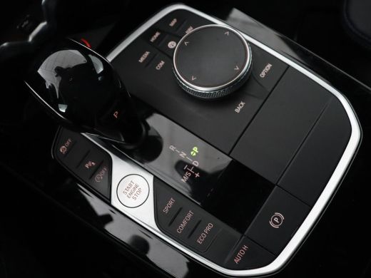 BMW 2 Serie Gran Coup&eacute; 218i M Sport | Sportstoelen | Camera | Carplay | Live Cockpit | Half leder | Navigatie... ActivLease financial lease