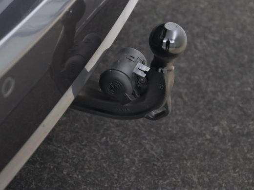 BMW 3 Serie 320e M Sport | Adaptive cruise | Leder | Trekhaak | Stoelverwarming | 360 Camera | Laserlicht | C... ActivLease financial lease