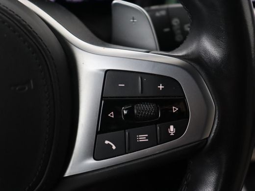 BMW 3 Serie 320e M Sport | Adaptive cruise | Leder | Trekhaak | Stoelverwarming | 360 Camera | Laserlicht | C... ActivLease financial lease