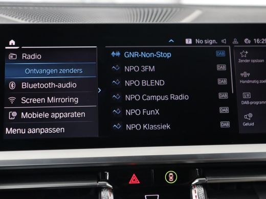 BMW 3 Serie 320e M Sport | Adaptive cruise | Leder | Trekhaak | Stoelverwarming | 360 Camera | Laserlicht | C... ActivLease financial lease