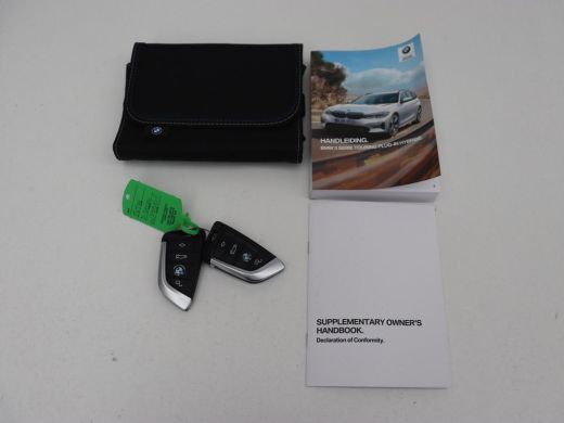 BMW 3 Serie Touring 330e Business Edition Plus | Leder Bekleding | Carplay | Cruise Control | Navigatie | Las... ActivLease financial lease