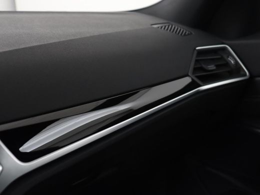 BMW 3 Serie Touring 330e Business Edition Plus | Leder Bekleding | Carplay | Cruise Control | Navigatie | Las... ActivLease financial lease