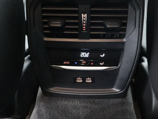 BMW 3 Serie Touring 330e Business Edition Plus | Leder Bekleding | Carplay | Cruise Control | Navigatie | Las... ActivLease financial lease