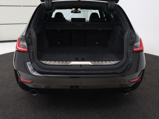 BMW 3 Serie Touring 330e Business Edition Plus | Leder Bekleding | Carplay | Cruise Control | Navigatie | Las... ActivLease financial lease