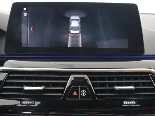 BMW 5 Serie 530e iPerformance | Leder | Stoelverwarming | Sfeerverlichting | Full LED | Navigatie | Parkeerhu... ActivLease financial lease