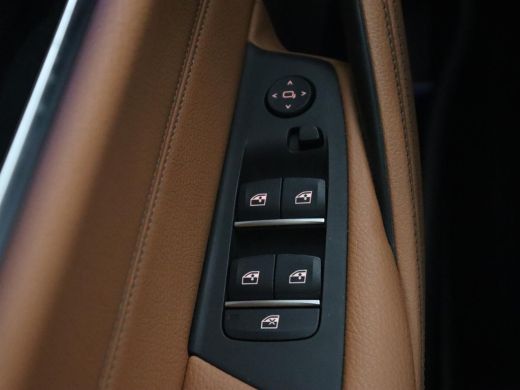 BMW 5 Serie 530e iPerformance | Leder | Stoelverwarming | Sfeerverlichting | Full LED | Navigatie | Parkeerhu... ActivLease financial lease