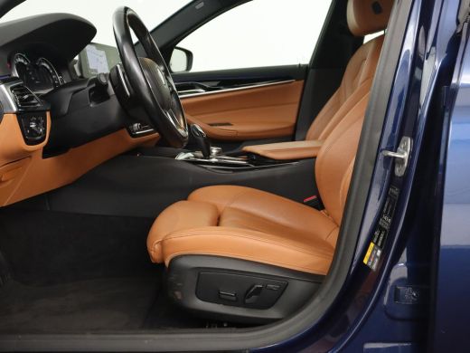 BMW 5 Serie 530e iPerformance | Leder | Stoelverwarming | Sfeerverlichting | Full LED | Navigatie | Parkeerhu... ActivLease financial lease