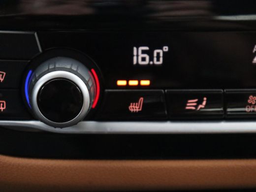 BMW 5 Serie 530e iPerformance | Leder | Stoelverwarming | Sfeerverlichting | Full LED | Navigatie | Parkeerhu... ActivLease financial lease