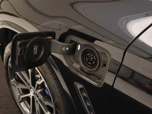 BMW X3 xDrive30e M Sport | Panoramadak | Trekhaak | Head-Up | Stoelverwarming | Leder | Live Cockpit | S... ActivLease financial lease