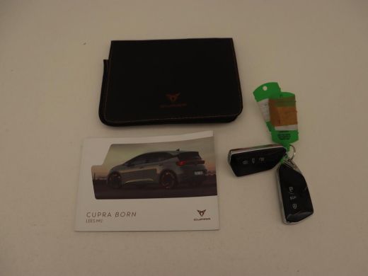 CUPRA Born Business 62 kWh | Stoel & stuurverwarming | Camera | Adaptive cruise | Carplay | Navigatie | Spor... ActivLease financial lease