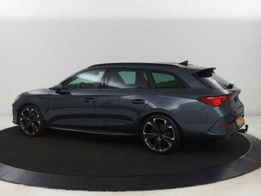 CUPRA Leon 1.4 eHybrid VZ | 245pk | Trekhaak | Stoelverwarming | Adaptive cruise | Carplay | Navigatie | Stu... ActivLease financial lease