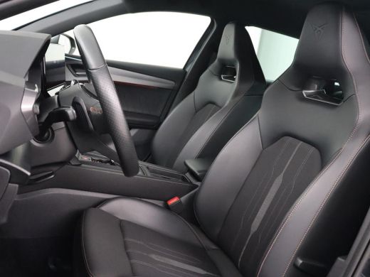 CUPRA Leon 1.4 eHybrid VZ | 245pk | Trekhaak | Stoelverwarming | Adaptive cruise | Carplay | Navigatie | Stu... ActivLease financial lease