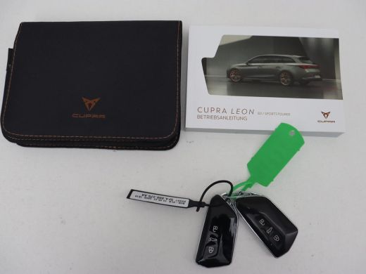 CUPRA Leon 2.0 TSI | 300pk | Panoramadak | Leder | Stoelverwarming | Carplay | Camera | Adaptive cruise | Na... ActivLease financial lease