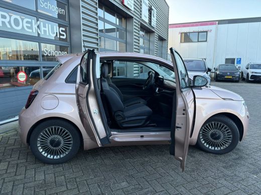 Fiat 500e 3+1 Icon 42 kWh 118 pk | Navigatie | Keyless entry | Cruise control | ActivLease financial lease