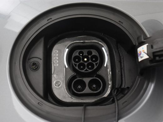 Fiat 500e Icon 42 kWh | 3 Fase | Carplay | Cruise control | Climate control | Bluetooth | 16'' lichtmetalen... ActivLease financial lease