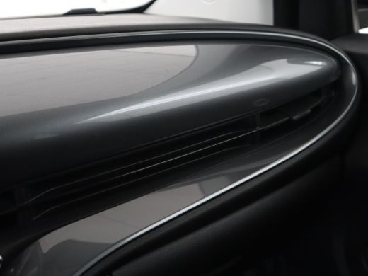 Fiat 500e Icon 42 kWh | 3 Fase | Carplay | Cruise control | Climate control | Bluetooth | 16'' lichtmetalen... ActivLease financial lease