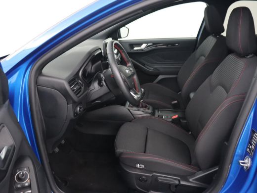 Ford Focus 1.0 EcoBoost Hybrid ST Line | Panoramadak | Adaptive cruise | Camera | B&O Sound | Carplay | Navi... ActivLease financial lease