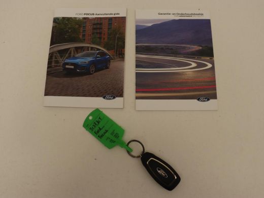 Ford Focus 1.0 EcoBoost Hybrid Titanium | Automaat | Carplay | Keyless | Navigatie | Climate control | Full ... ActivLease financial lease