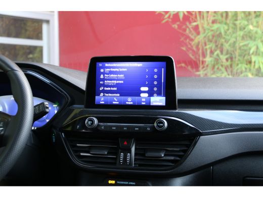 Ford Kuga 2.5 PHEV ST-Line | Trekhaak | Camera | Stuur/stoelverwarming | Keyless ActivLease financial lease