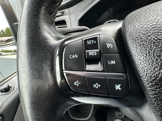 Ford Transit Custom 2.0 TDCI / L2H1 / 1e EIG. / ZEER NETJES / 2.800 KG TREKKEN / CRUISE / TREKHAAK / AIRCO / STOELVERW. ActivLease financial lease