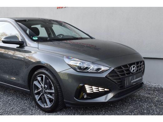 Hyundai i30 1.0 T-GDi MHEV Comfort Smart / Cruise Control/ Touch Navigatie/ Phonebox/ Verwarmbare stoelen/ 10... ActivLease financial lease