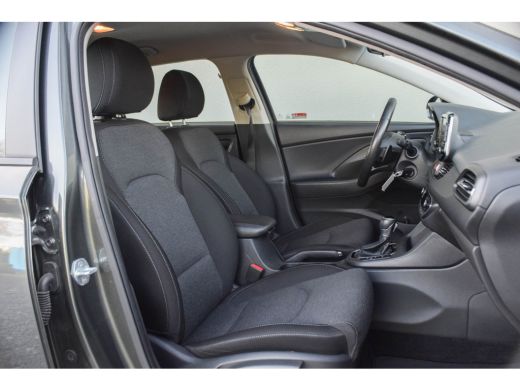 Hyundai i30 1.0 T-GDi MHEV Comfort Smart / Cruise Control/ Touch Navigatie/ Phonebox/ Verwarmbare stoelen/ 10... ActivLease financial lease