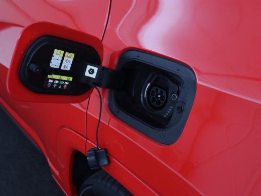 Jeep Compass 4xe 240 Plug-in Hybrid Electric S | Panoramadak | Trekhaak | 360 Camera | Leder | Stoelverwarming... ActivLease financial lease