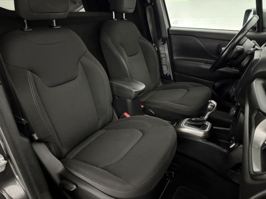 Jeep Renegade 1.3T Limited 151PK | Grijs Kenteken | VAN | Adap. Cruise | Camera | Carplay | Keyless | Parkeersens. ActivLease financial lease