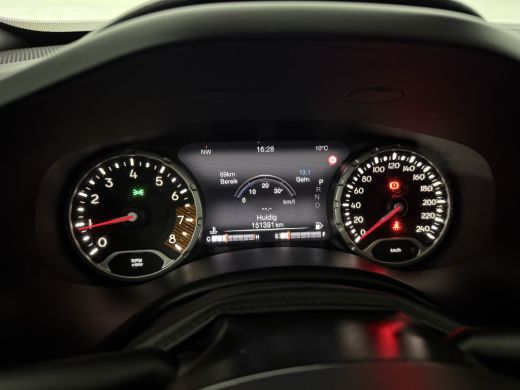 Jeep Renegade 1.3T Limited 151PK | Grijs Kenteken | VAN | Adap. Cruise | Camera | Carplay | Keyless | Parkeersens. ActivLease financial lease