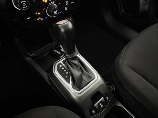 Jeep Renegade 1.3T Limited 151PK | Grijs Kenteken | VAN | Adap. Cruise | Camera | Carplay | Keyless | Parkeersens. ActivLease financial lease