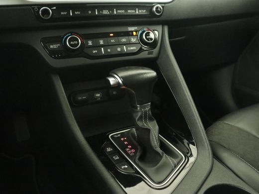 Kia Niro 1.6 GDi PHEV DynamicLine | Adaptive cruise | Half leder | Camera | Carplay | Navigatie | Climate ... ActivLease financial lease