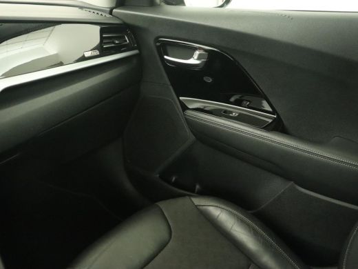 Kia Niro 1.6 GDi PHEV DynamicLine | Adaptive cruise | Half leder | Camera | Carplay | Navigatie | Climate ... ActivLease financial lease