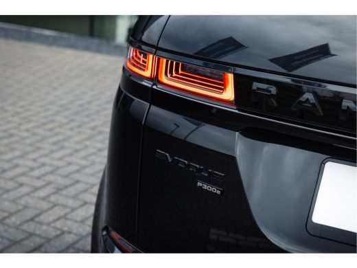 Land Rover Range Rover Evoque P300e AWD R-Dynamic SE | Cold Climate | Pano | 20 Inch | Black Pack | Keyless | Meridian | ACC ActivLease financial lease