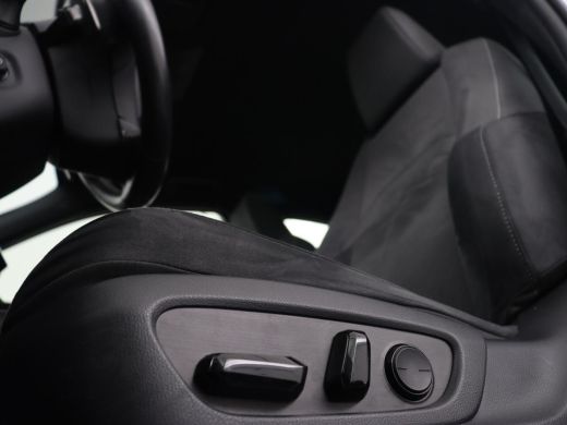 Lexus UX 300e Business 54 kWh | 1e eigenaar | Adaptive cruise | Carplay | Camera | Navigatie | Full LED | ... ActivLease financial lease