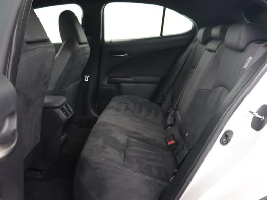 Lexus UX 300e Business 54 kWh | 1e eigenaar | Adaptive cruise | Carplay | Camera | Navigatie | Full LED | ... ActivLease financial lease