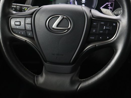 Lexus UX 300e Business 54 kWh | 1e eigenaar | Adaptive cruise | Carplay | Camera | Navigatie | Full LED | ... ActivLease financial lease