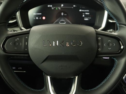 Lynk & Co 01 1.5 Plug In | Panoramadak | Infinity by Harman | Camera | Adaptive cruise | Stoelverwarming | Car... ActivLease financial lease