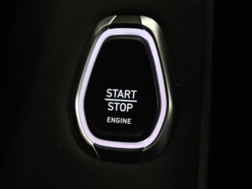 Lynk & Co 01 1.5 Plug In | Panoramadak | Infinity by Harman | Camera | Adaptive cruise | Stoelverwarming | Car... ActivLease financial lease