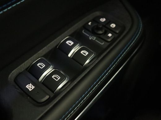 Lynk & Co 01 1.5 Plug In | Panoramadak | Infinity by Harman | Camera | Adaptive cruise | Stoelverwarming | Car... ActivLease financial lease