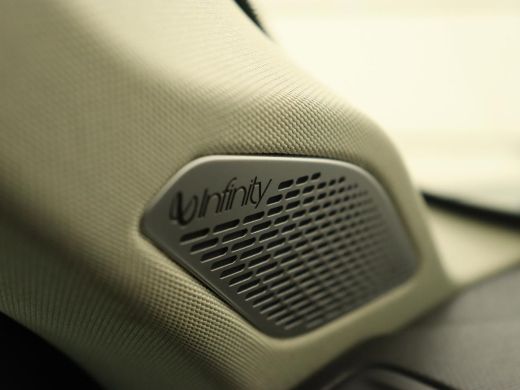 Lynk & Co 01 1.5 Plug In | Panoramadak | Infinity by Harman | Camera | Adaptive cruise | Stoelverwarming | Car... ActivLease financial lease