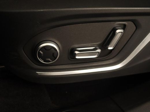 Lynk & Co 01 1.5 Plug In | Panoramadak | Infinity by Harman | Camera | Adaptive cruise | Stoelverwarming | Car... ActivLease financial lease