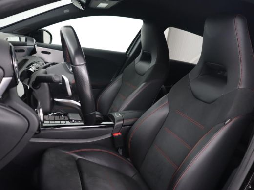Mercedes-Benz A-Klasse 180 AMG | Adaptive cruise | Trekhaak | Stoelverwarming | Camera | Leder/Alcantara | Sfeerverlicht... ActivLease financial lease