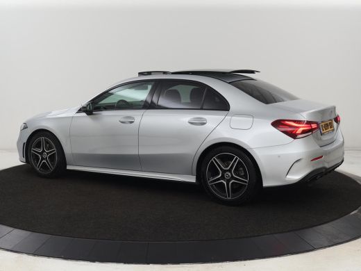 Mercedes-Benz A-Klasse 200 AMG | Panoramadak | Carplay | Memory | Matrix LED | Leder/Alcantara | Keyless | Sfeerverlicht... ActivLease financial lease