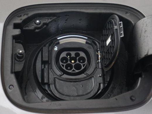 Mercedes-Benz A-Klasse 250e AMG Limited | Panoramadak | Matrix LED | Keyless | Stoelverwarming | Memory | Camera | Navig... ActivLease financial lease