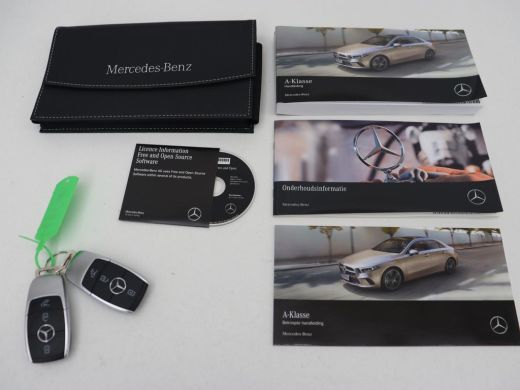 Mercedes-Benz A-Klasse 250e AMG Limited | Panoramadak | Matrix LED | Keyless | Stoelverwarming | Memory | Camera | Navig... ActivLease financial lease