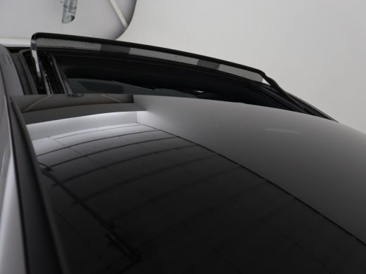 Mercedes-Benz A-Klasse 250e AMG Limited | Panoramadak | Matrix LED | Keyless | Stoelverwarming | Memory | Camera | Navig... ActivLease financial lease