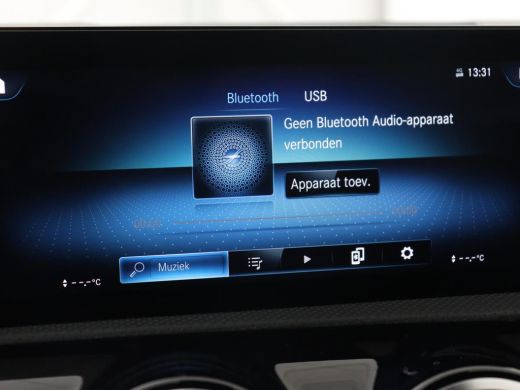 Mercedes-Benz A-Klasse 250e AMG Limited | Panoramadak | Matrix LED | Keyless | Stoelverwarming | Memory | Camera | Navig... ActivLease financial lease