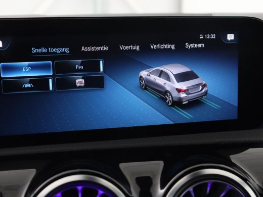 Mercedes-Benz A-Klasse 250e AMG Limited | Panoramadak | Matrix LED | Keyless | Stoelverwarming | Memory | Camera | Navig... ActivLease financial lease